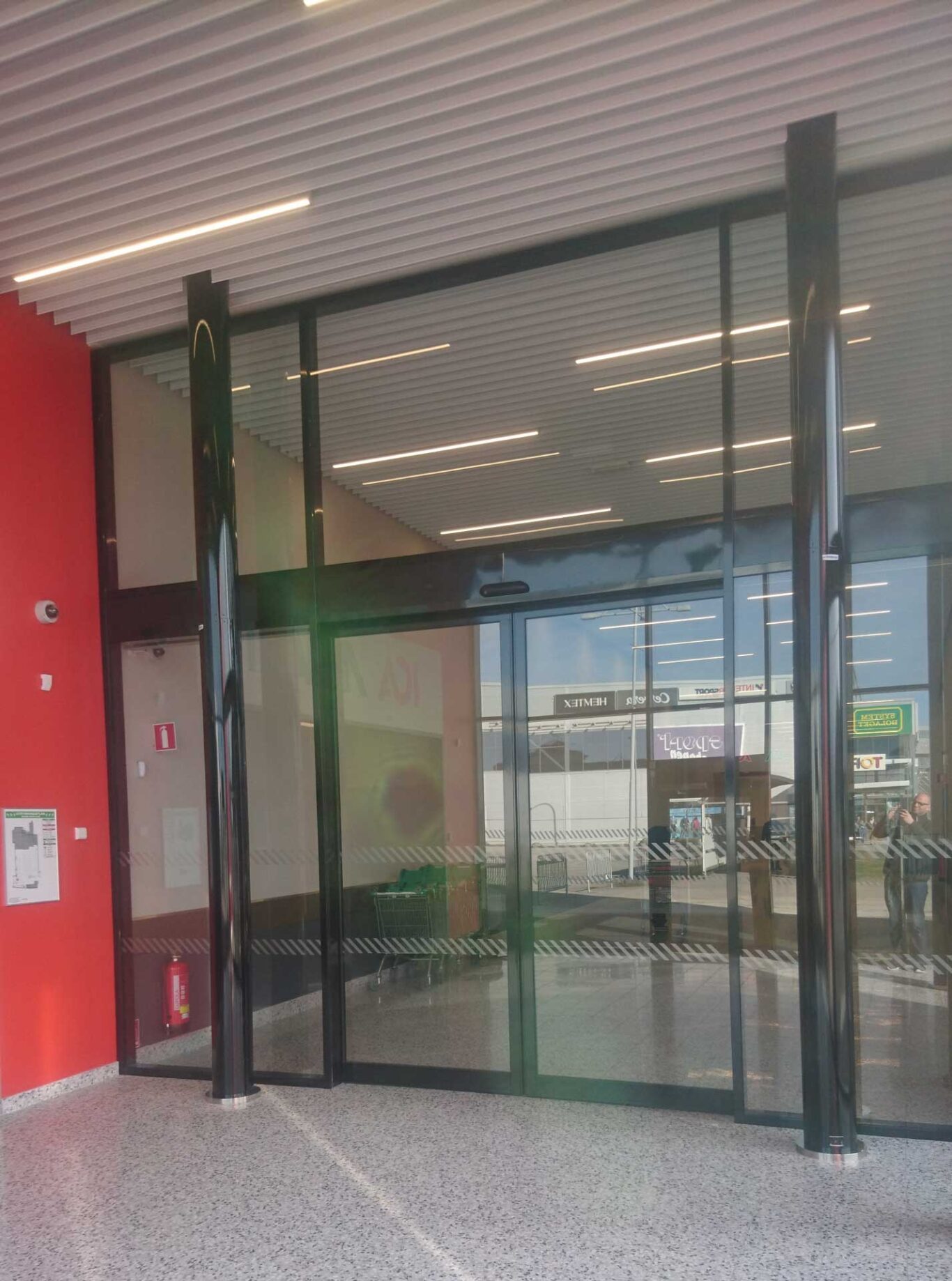 air curtains, aircurtains, air curtain, aircurtain, luchtgordijn, luchtdeur, luchtwand, luchtmes, rideau d'air, Luftschleier, luftrid&aring;er