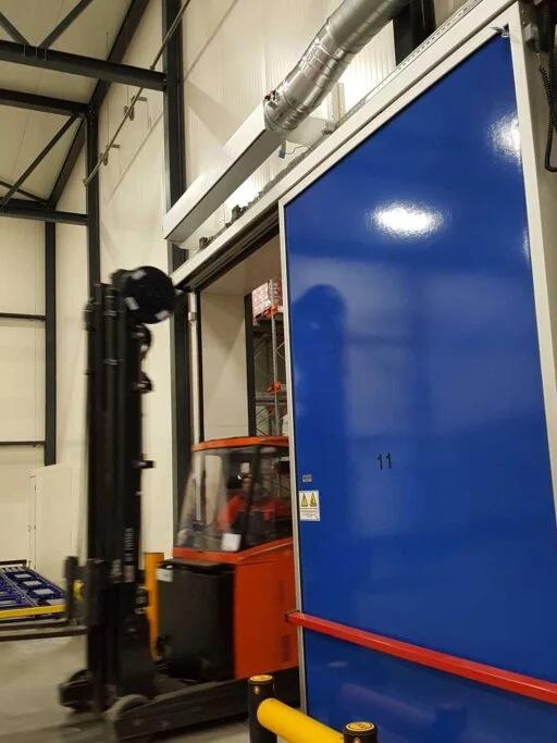 air curtains, aircurtains, air curtain, aircurtain, luchtgordijn, luchtdeur, luchtwand, luchtmes, rideau d'air, Luftschleier, luftridåer