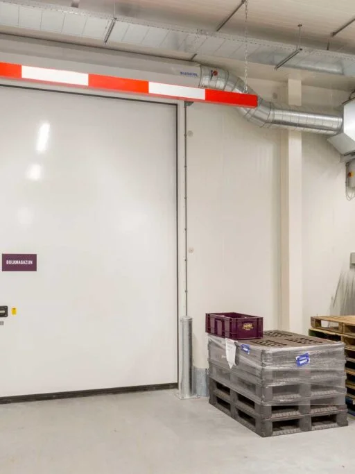 air curtains, aircurtains, air curtain, aircurtain, luchtgordijn, luchtdeur, luchtwand, luchtmes, rideau d'air, Luftschleier, luftridåer