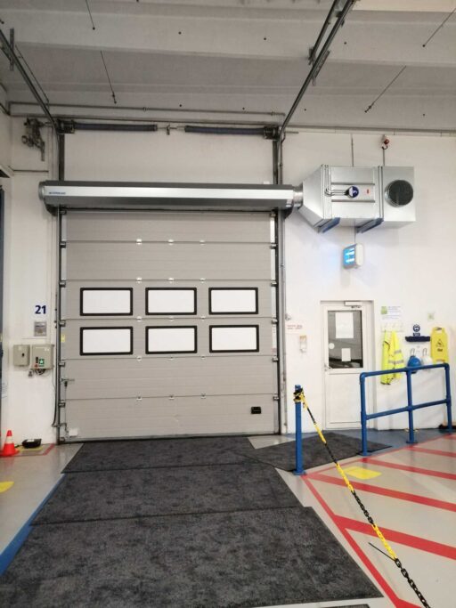 air curtains, aircurtains, air curtain, aircurtain, luchtgordijn, luchtdeur, luchtwand, luchtmes, rideau d'air, Luftschleier, luftridåer
